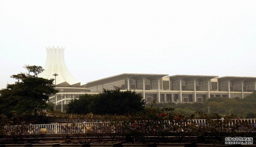 南宁龙光那莲豪华精选酒店